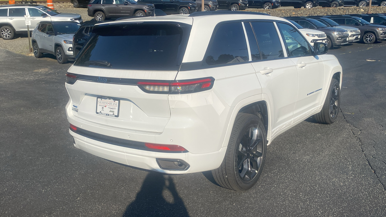 2024 Jeep Grand Cherokee 4xe Anniversary Edition 28