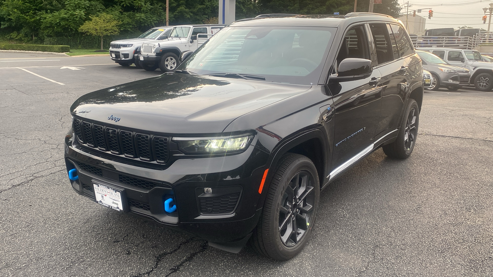 2024 Jeep Grand Cherokee 4xe Anniversary Edition 3