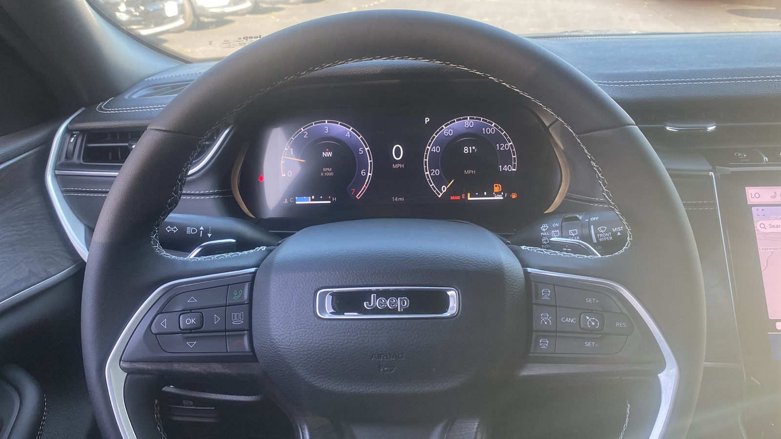 2024 Jeep Grand Cherokee L Limited 10