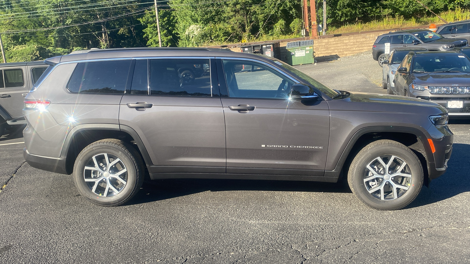 2024 Jeep Grand Cherokee L Limited 30