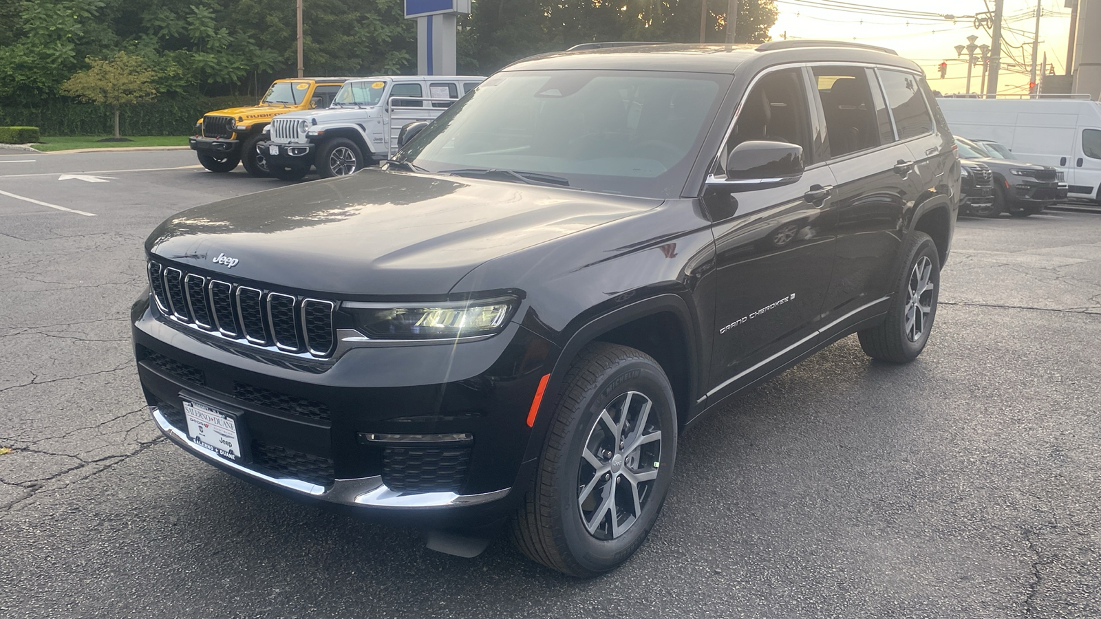 2024 Jeep Grand Cherokee L Limited 3