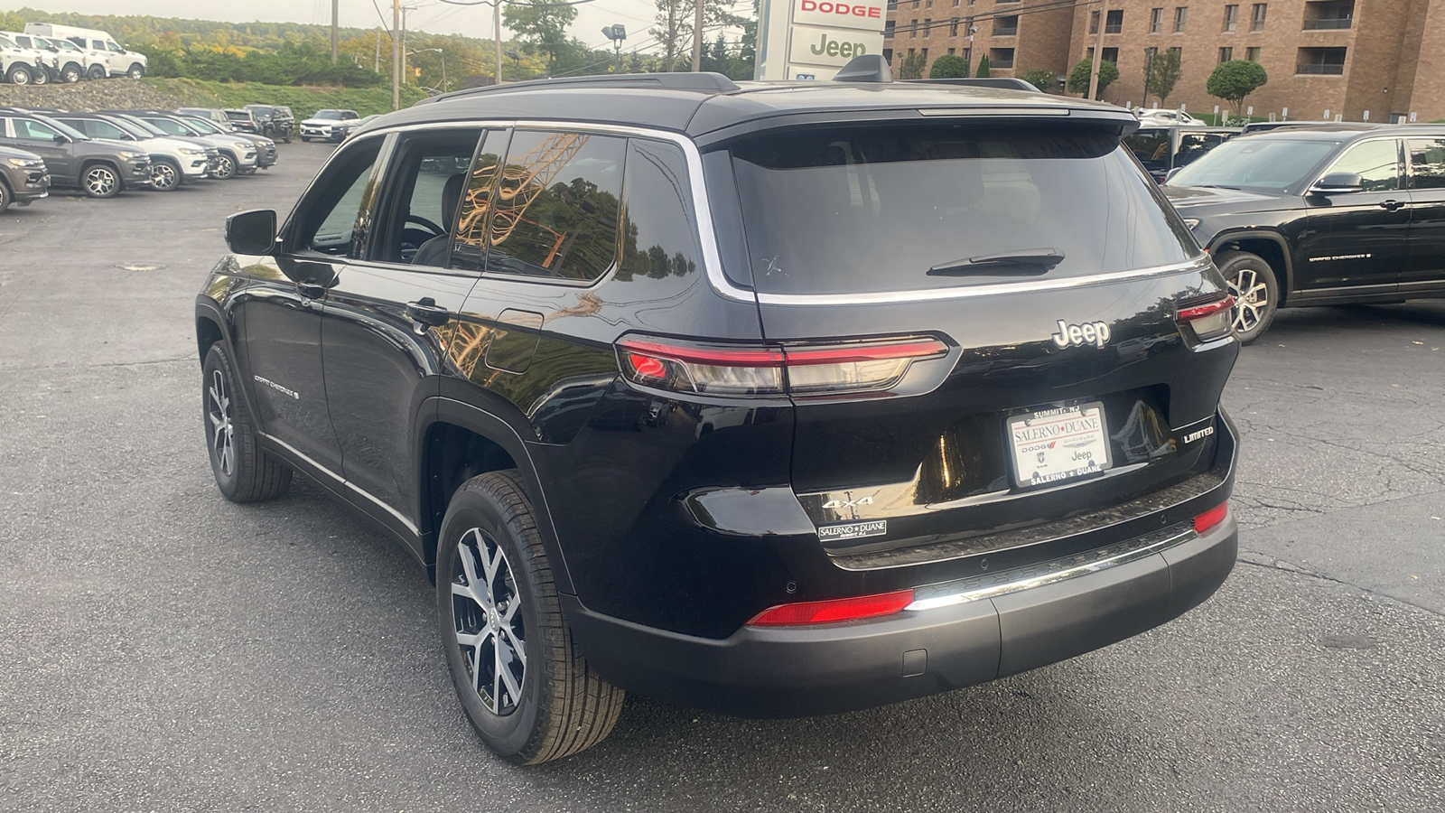 2024 Jeep Grand Cherokee L Limited 26