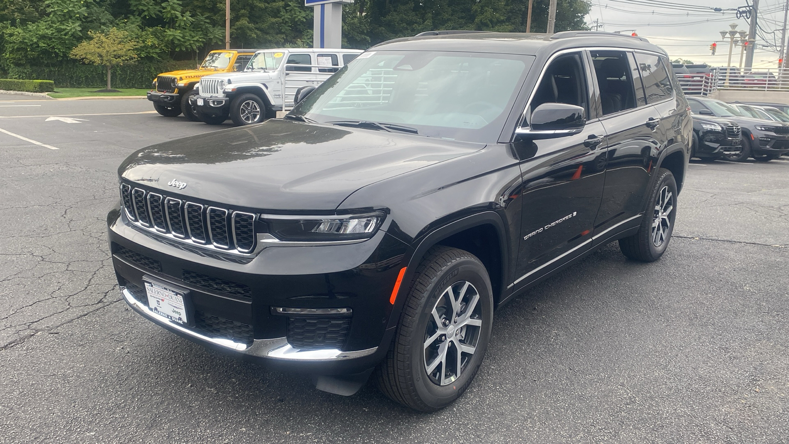 2024 Jeep Grand Cherokee L Limited 3