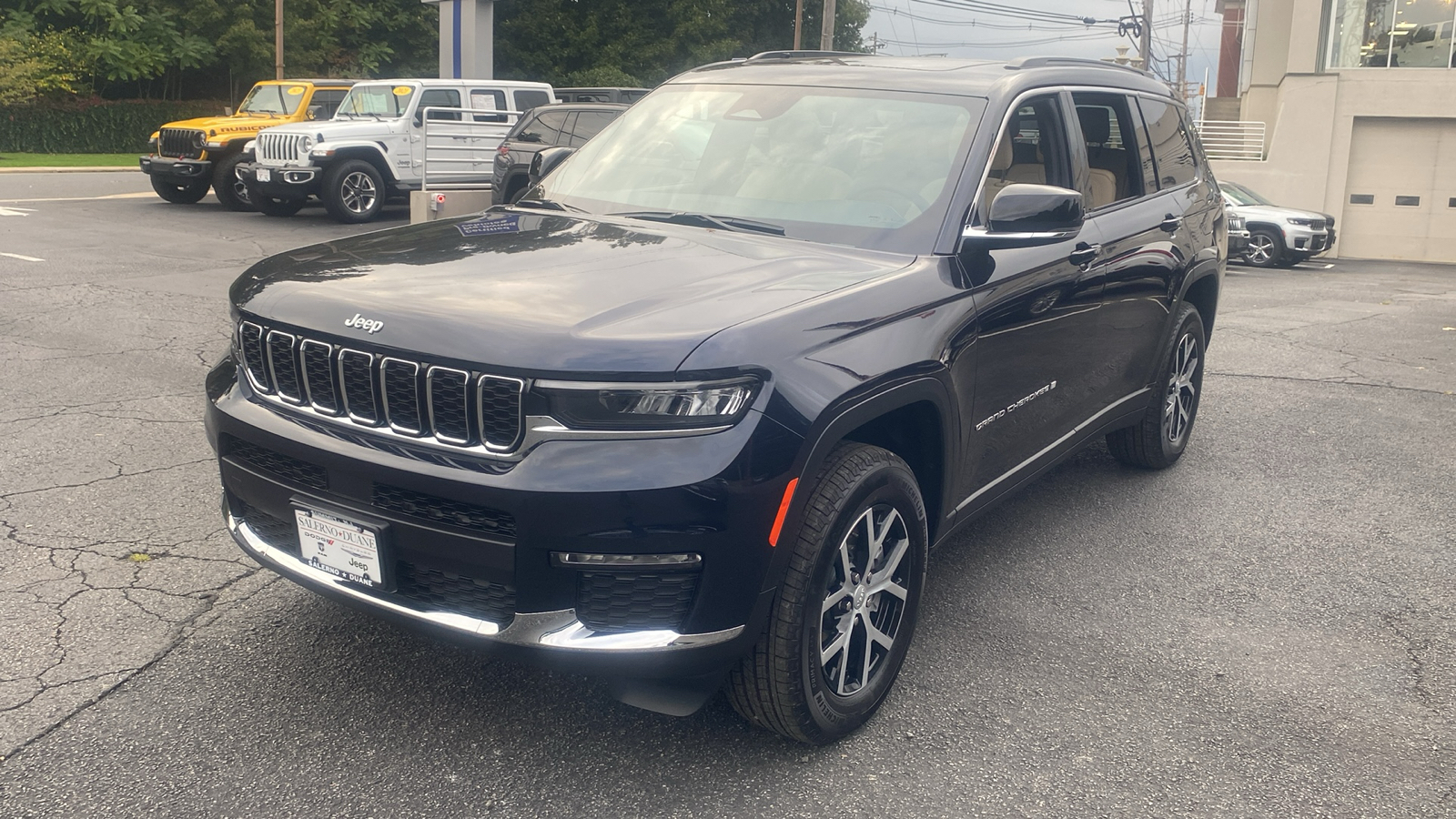 2024 Jeep Grand Cherokee L Limited 3