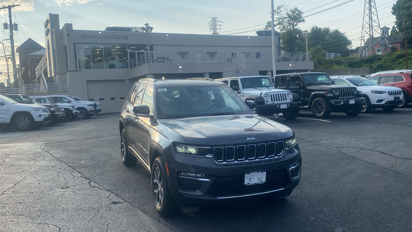 2024 Jeep Grand Cherokee Limited 1