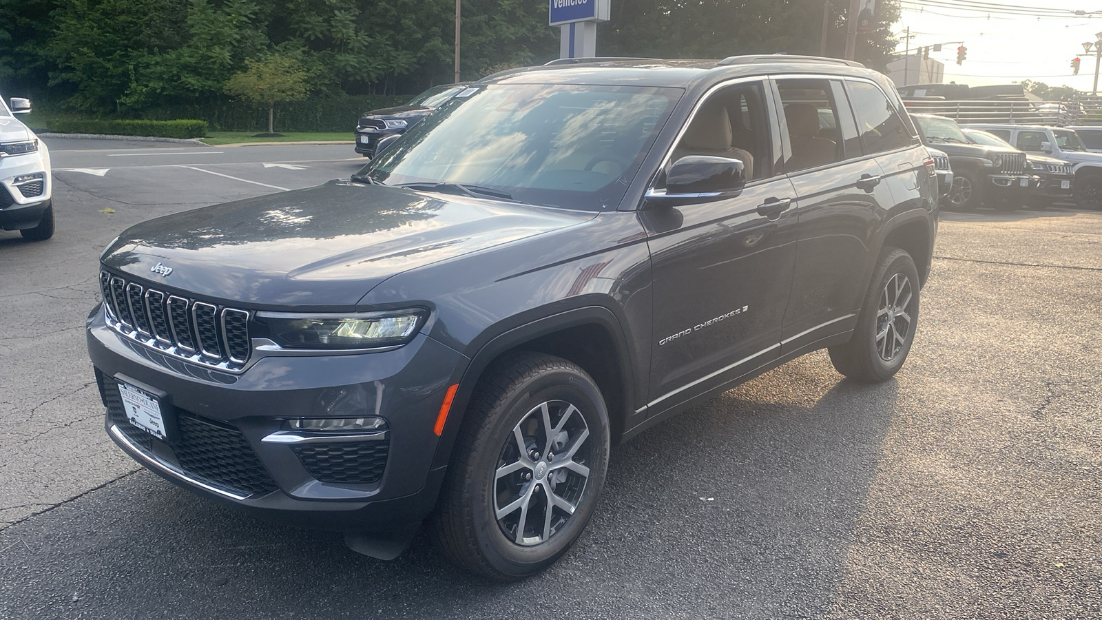 2024 Jeep Grand Cherokee Limited 3