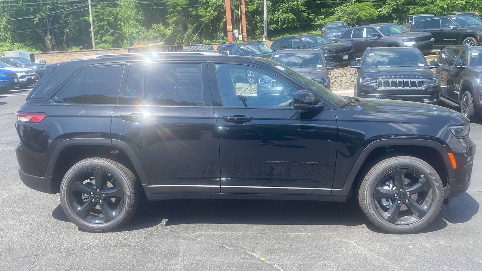 2024 Jeep Grand Cherokee Limited 29