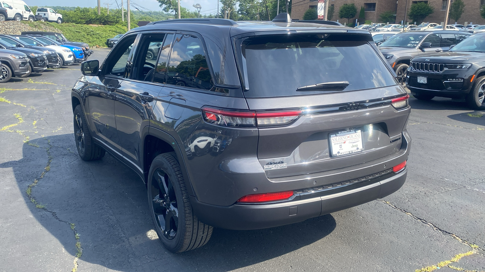 2024 Jeep Grand Cherokee Limited 25