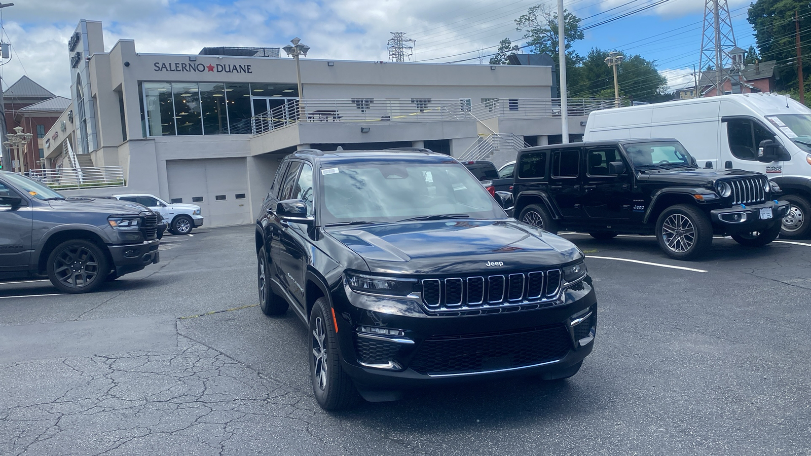 2024 Jeep Grand Cherokee Limited 1