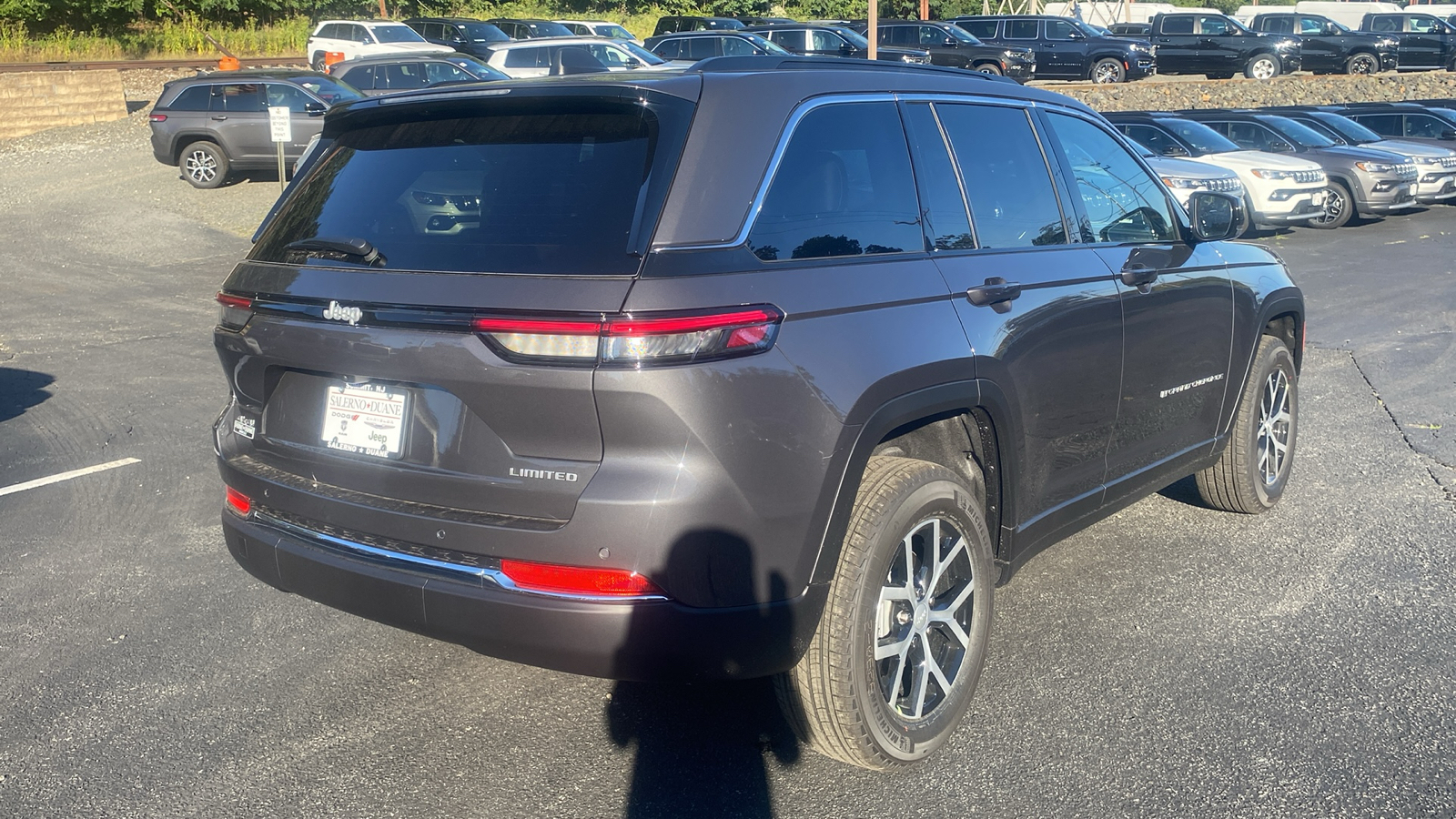 2024 Jeep Grand Cherokee Limited 28