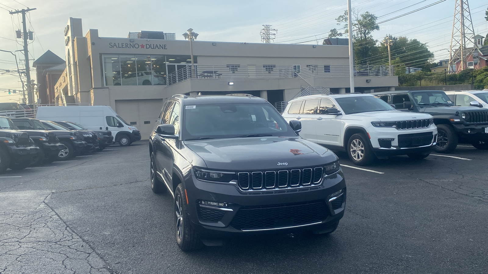 2024 Jeep Grand Cherokee Limited 1