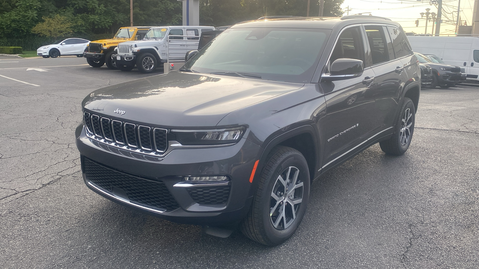 2024 Jeep Grand Cherokee Limited 3