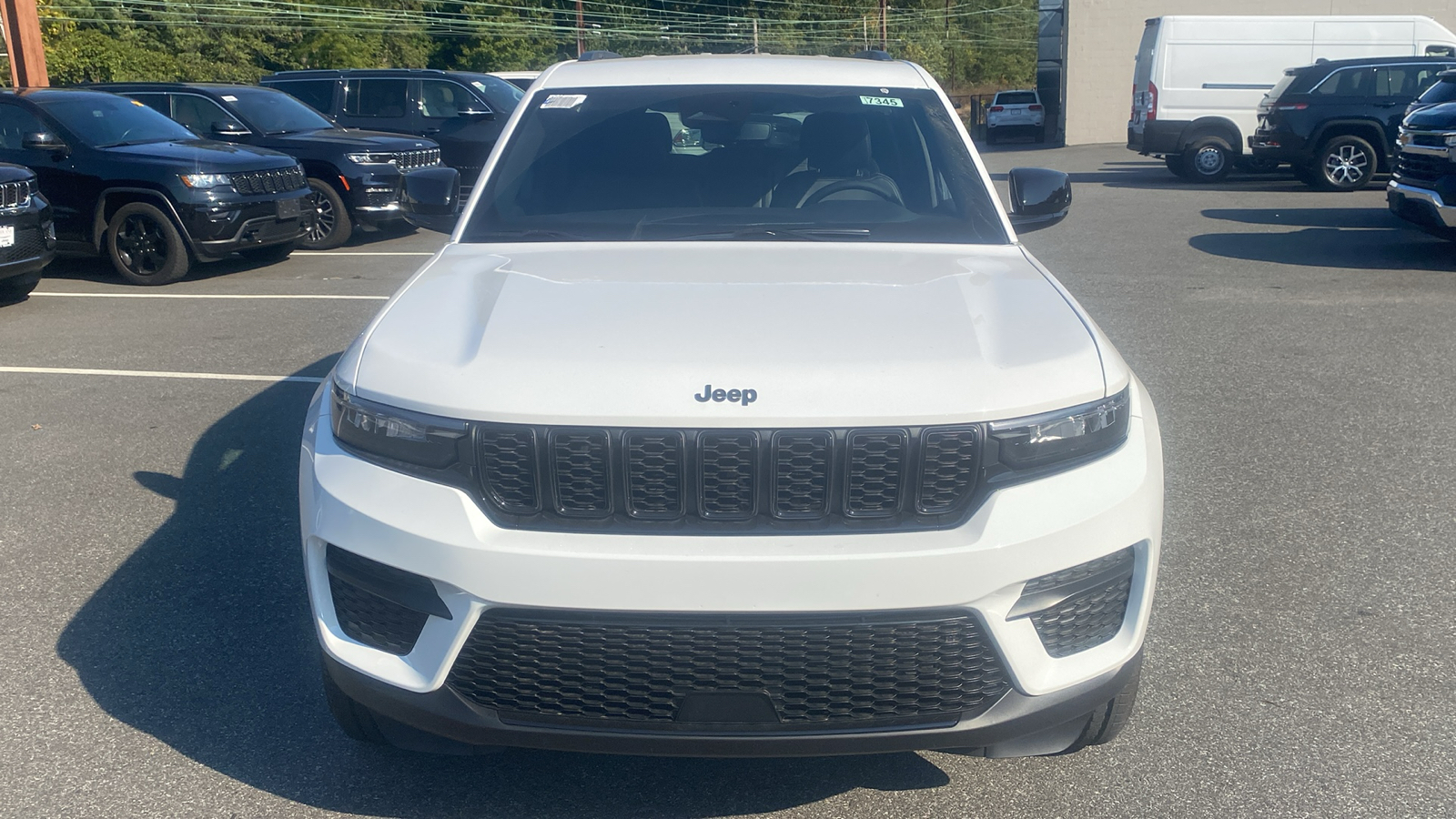 2024 Jeep Grand Cherokee Altitude 2