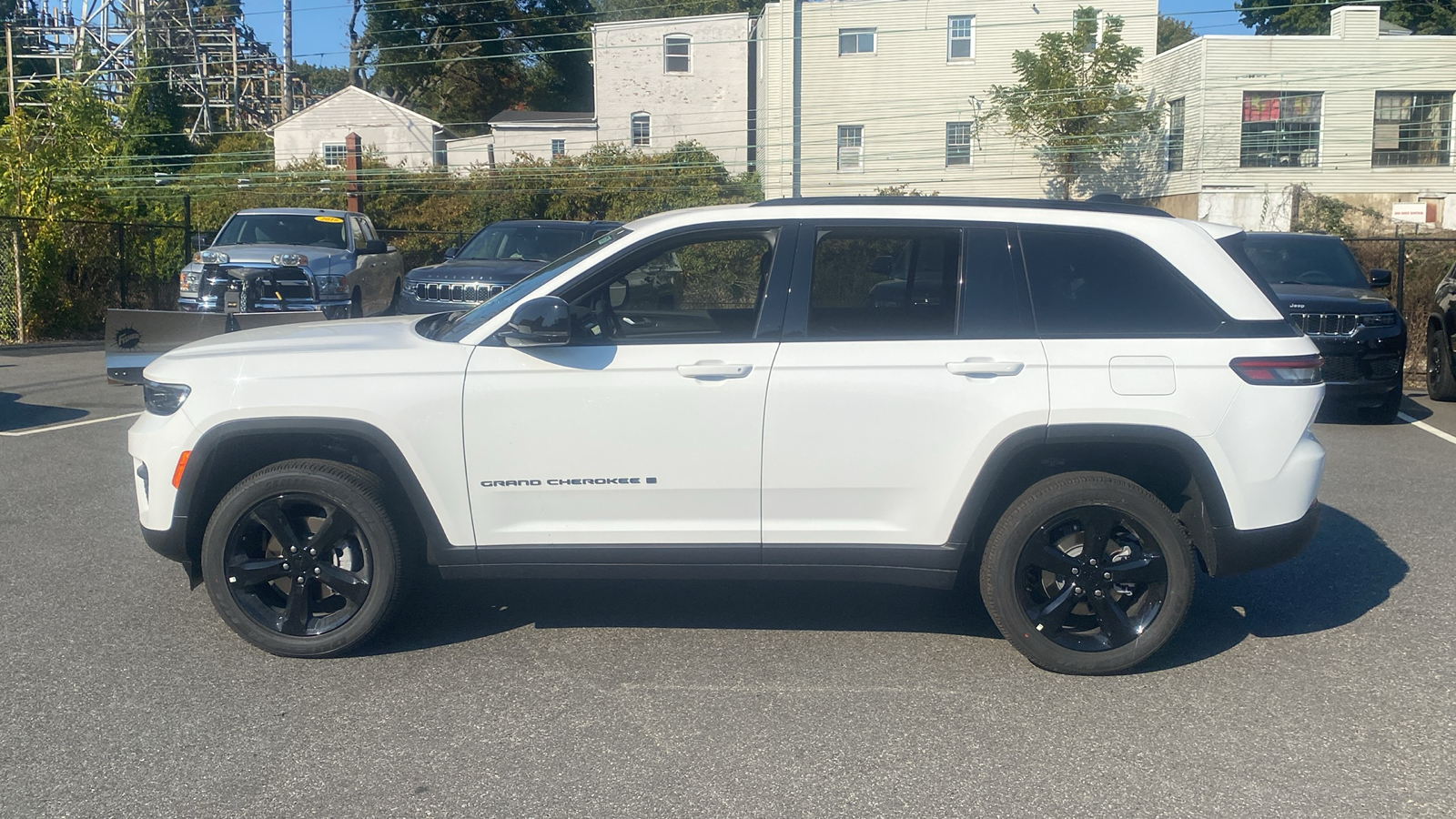 2024 Jeep Grand Cherokee Altitude 4