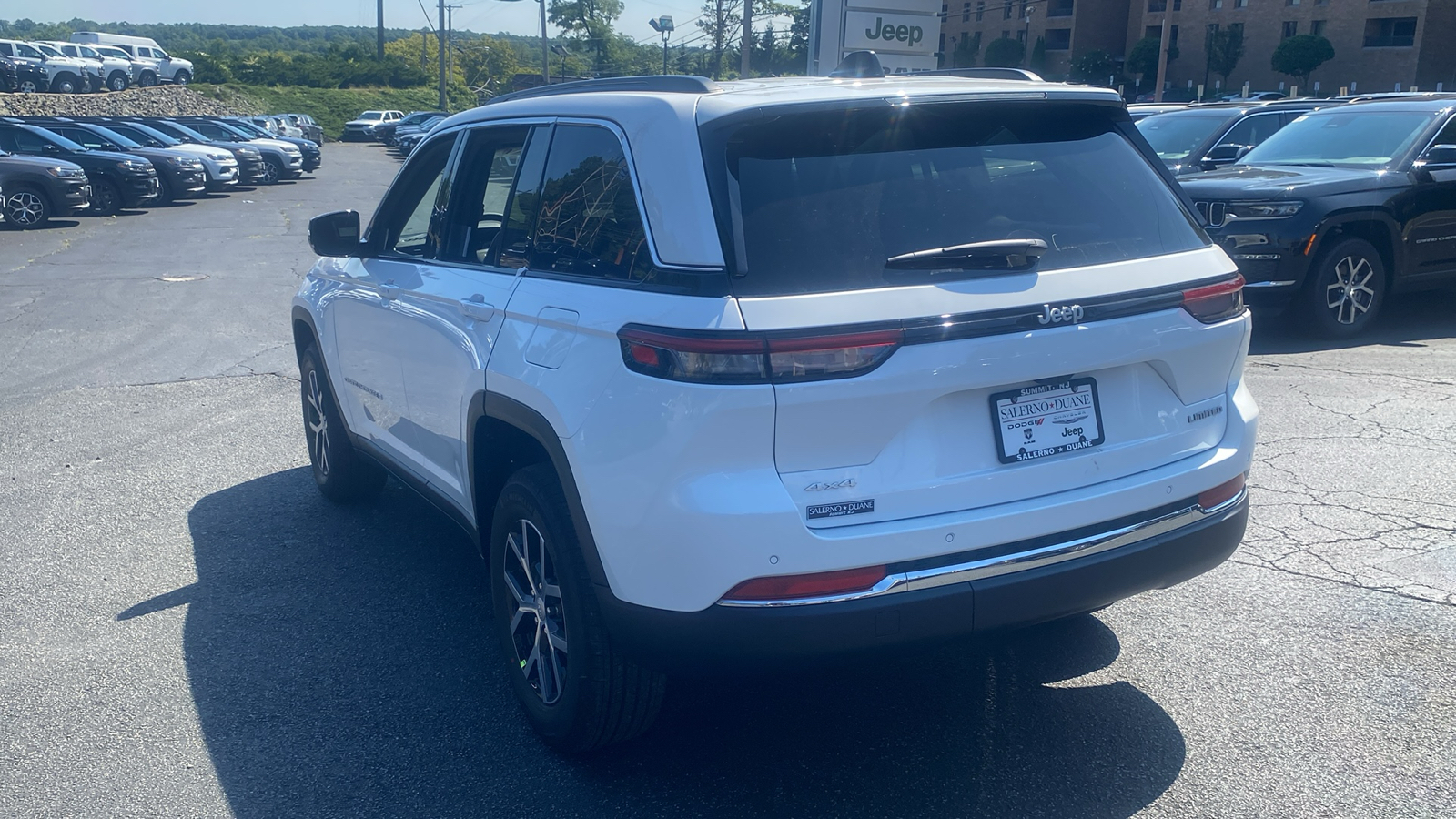 2024 Jeep Grand Cherokee Limited 25