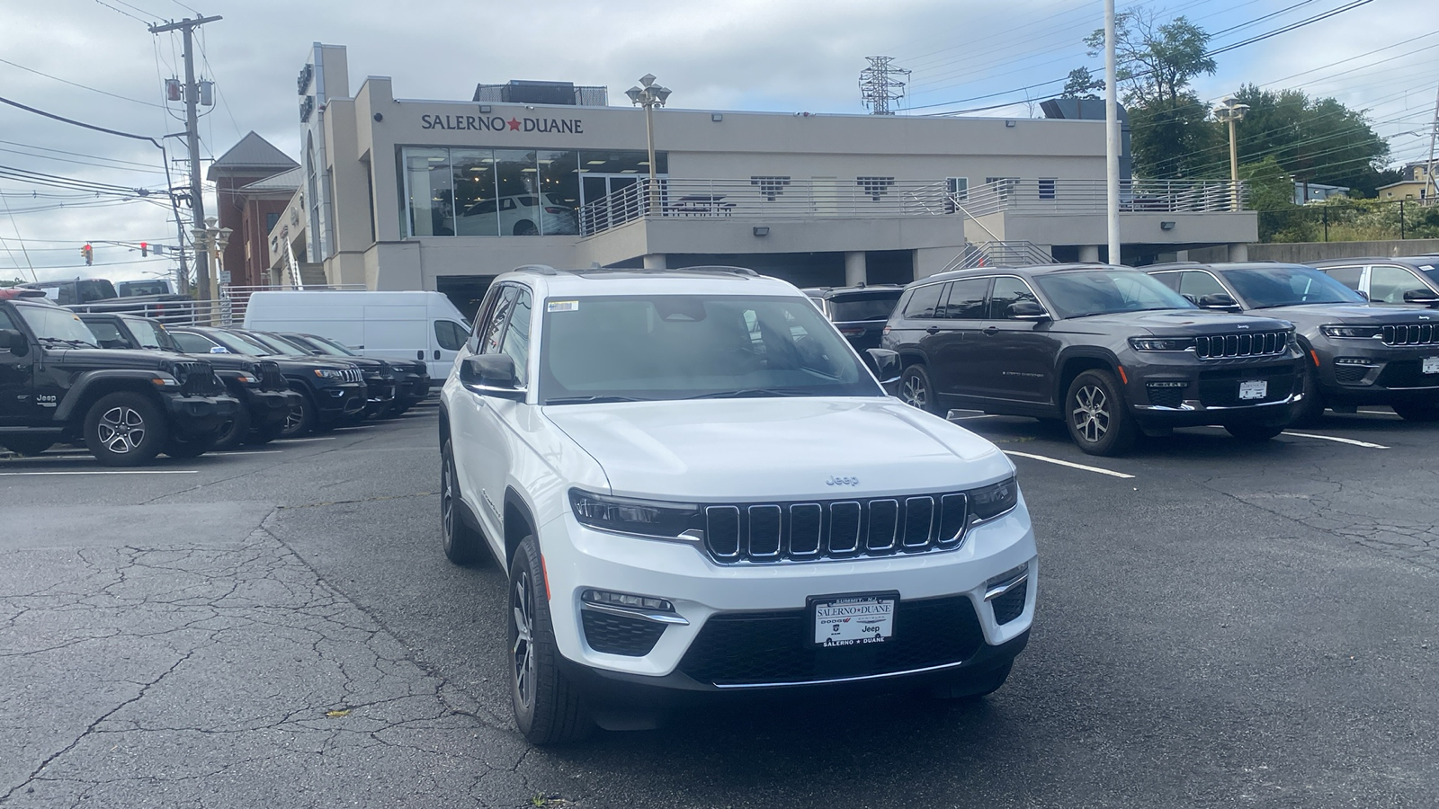 2024 Jeep Grand Cherokee Limited 1