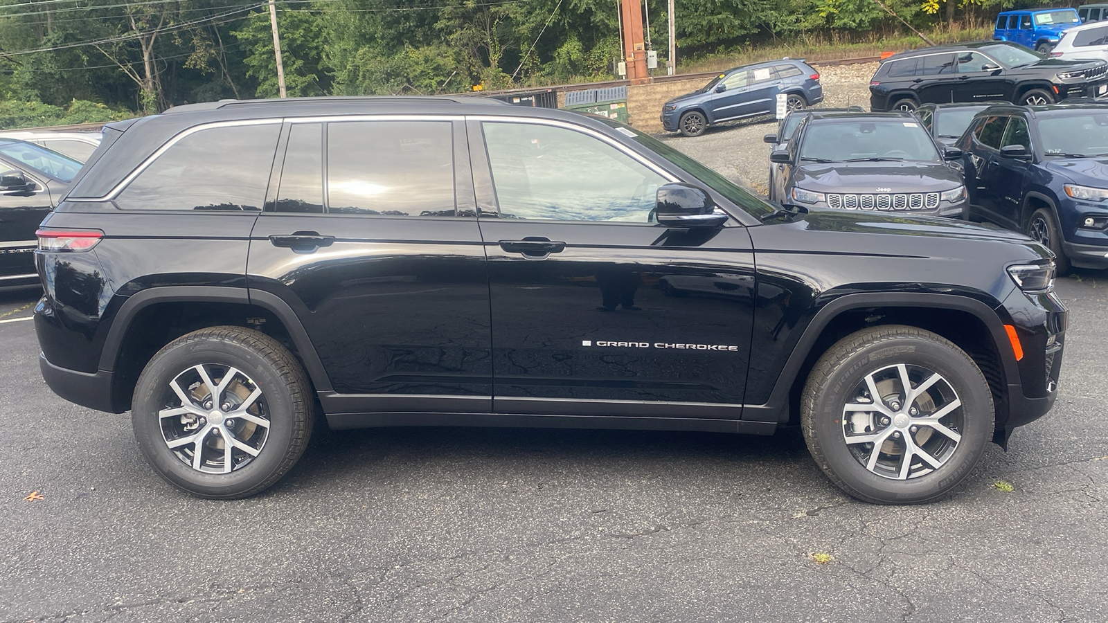 2024 Jeep Grand Cherokee Limited 29