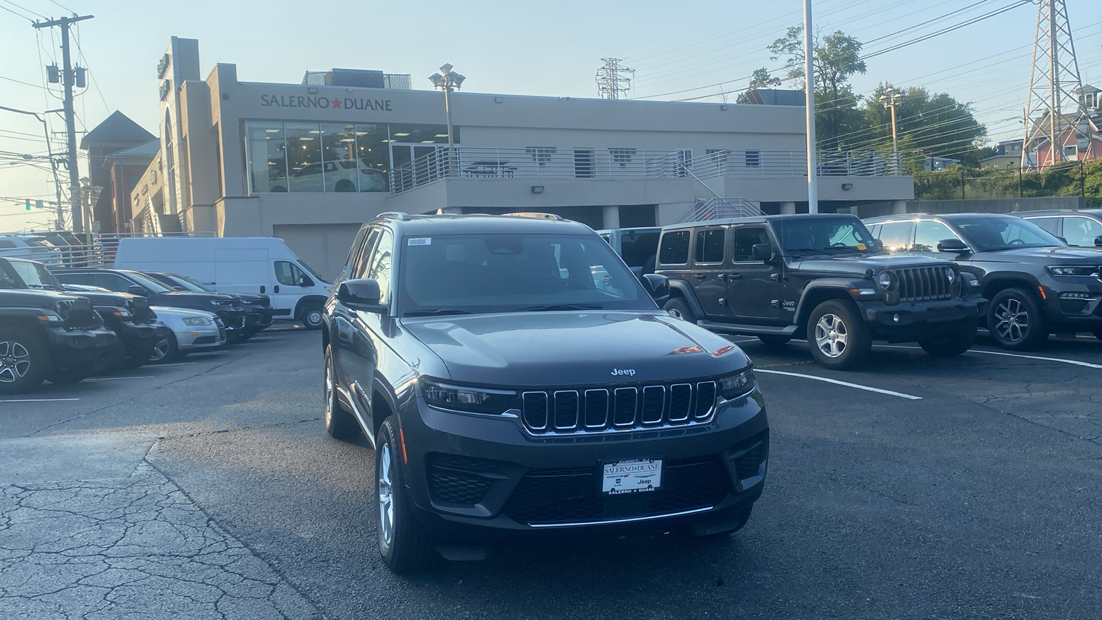 2024 Jeep Grand Cherokee Laredo X 1