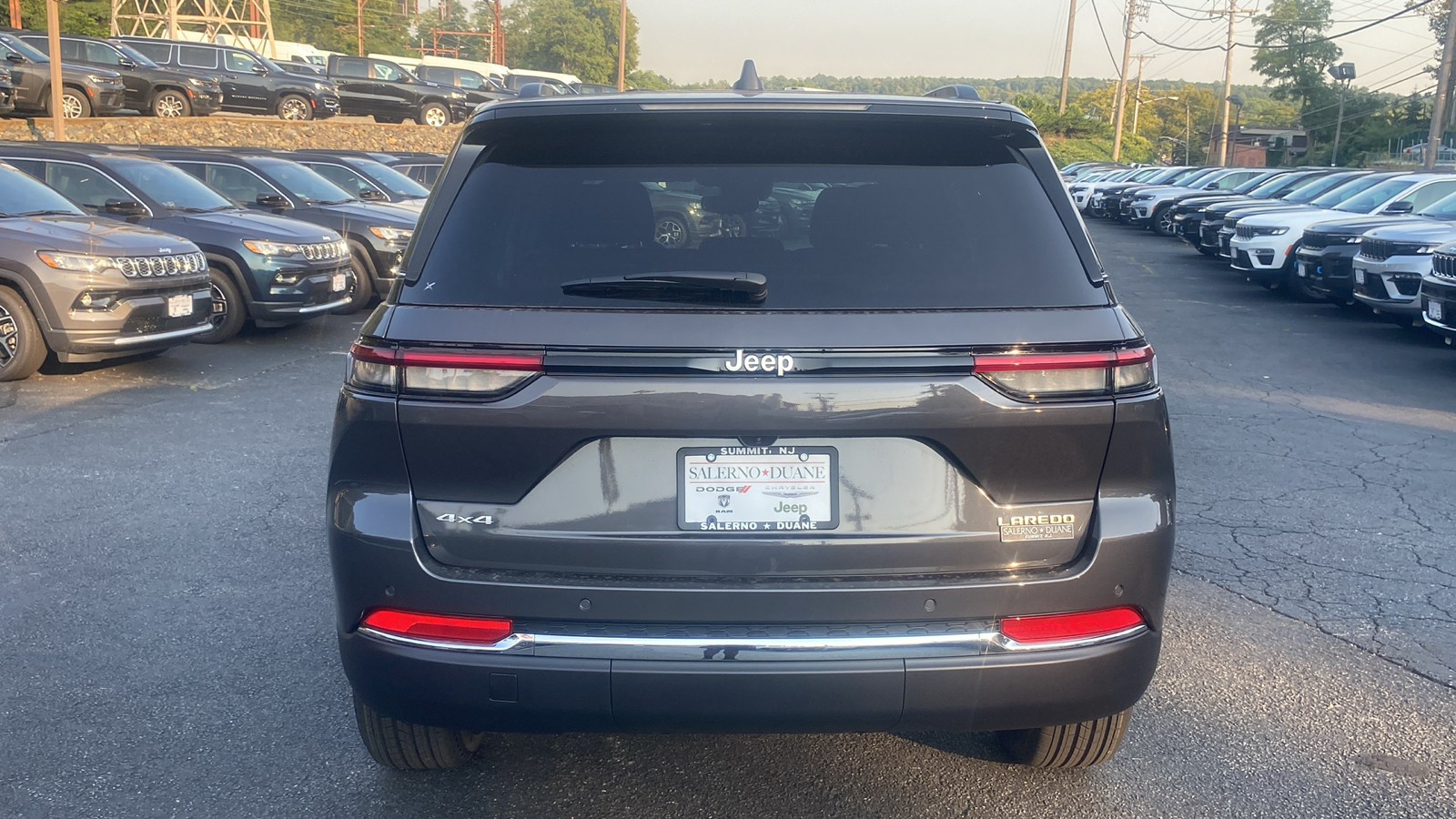 2024 Jeep Grand Cherokee Laredo X 25