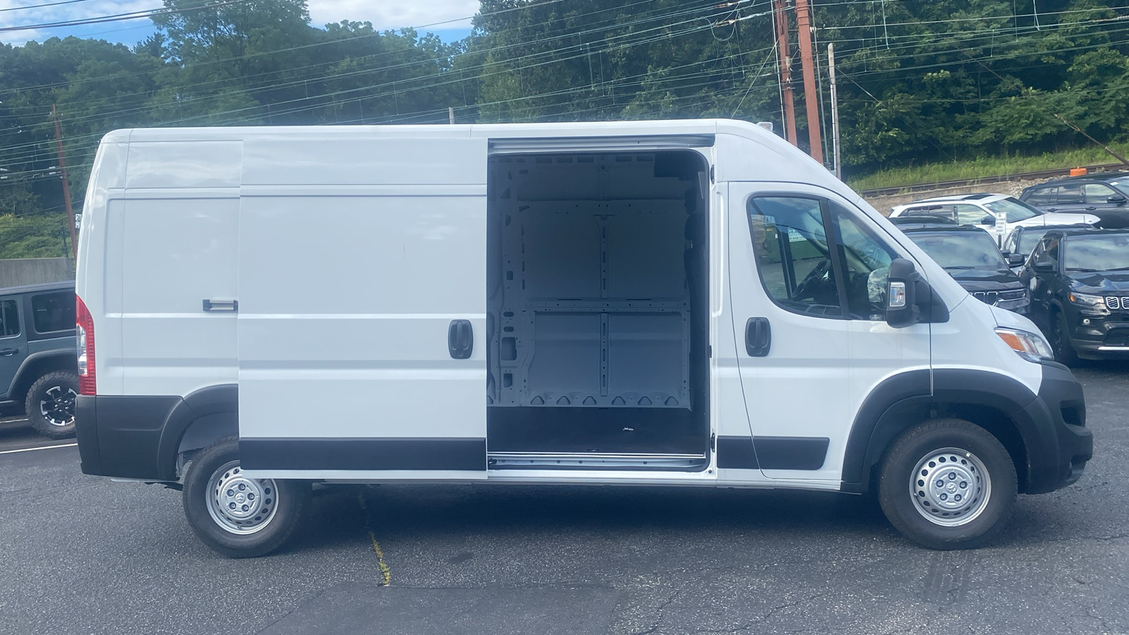 2024 Ram ProMaster Cargo Van Tradesman 27