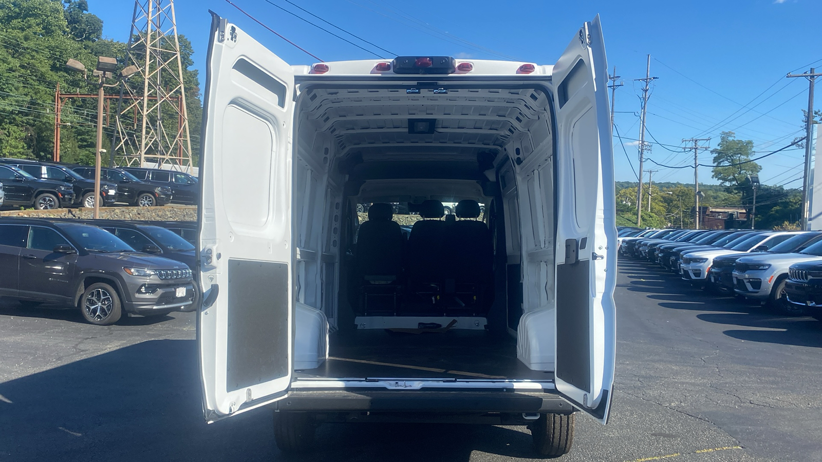 2024 Ram ProMaster Cargo Van Tradesman 23