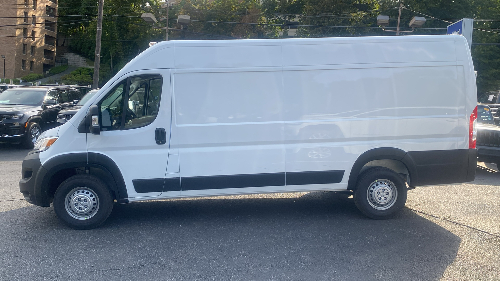 2024 Ram ProMaster Cargo Van Tradesman 4