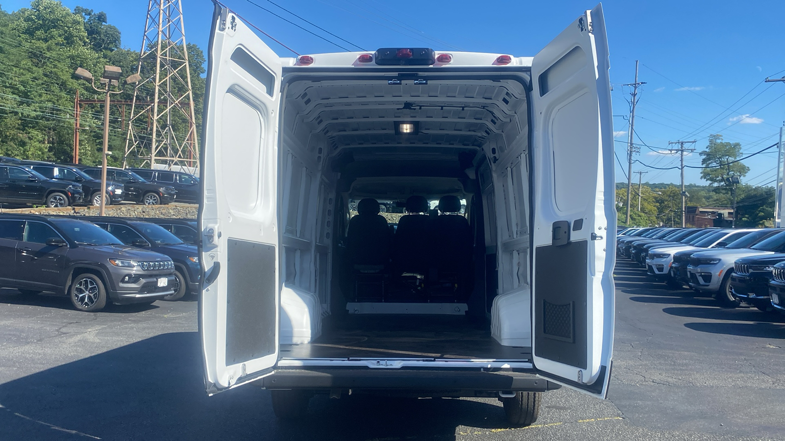 2024 Ram ProMaster Cargo Van Tradesman 23