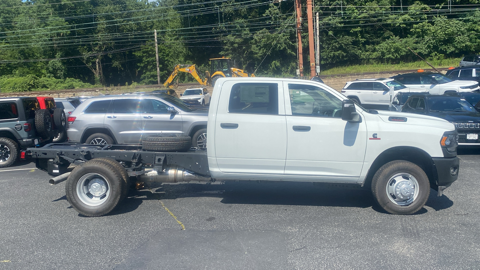 2024 Ram 3500 Chassis Cab Tradesman 27