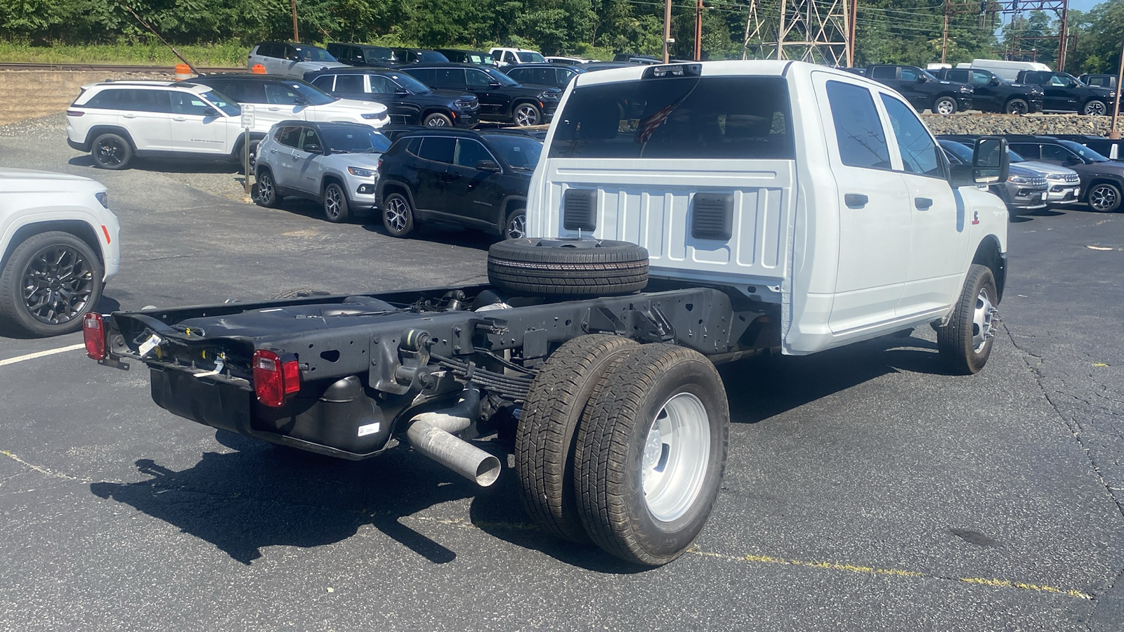 2024 Ram 3500 Chassis Cab Tradesman 25