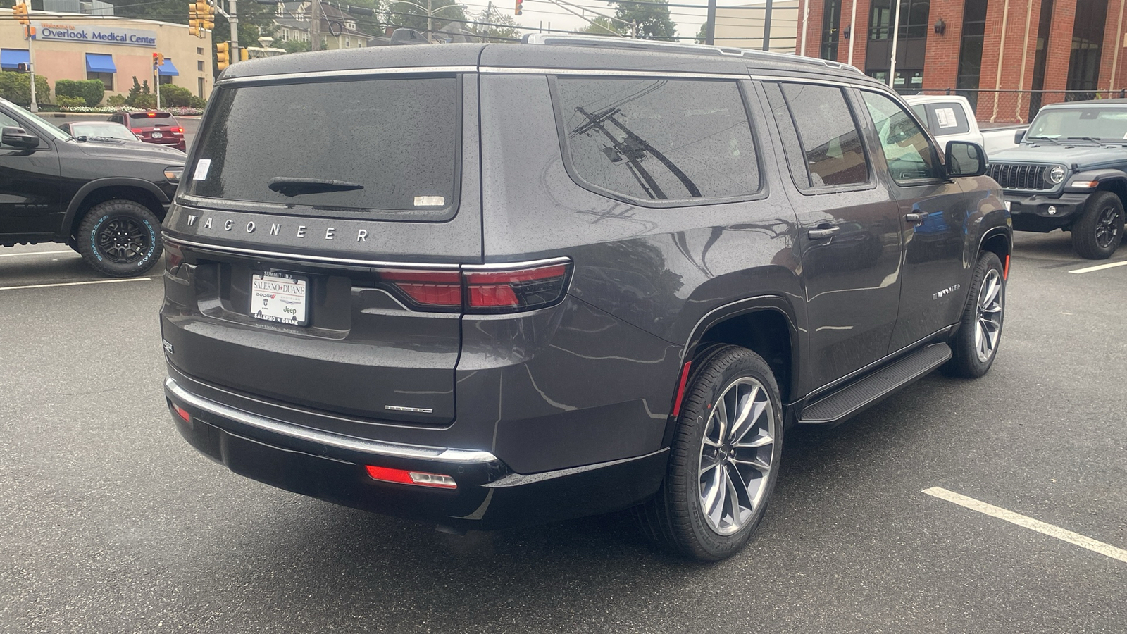 2024 Jeep Wagoneer L Series II 27