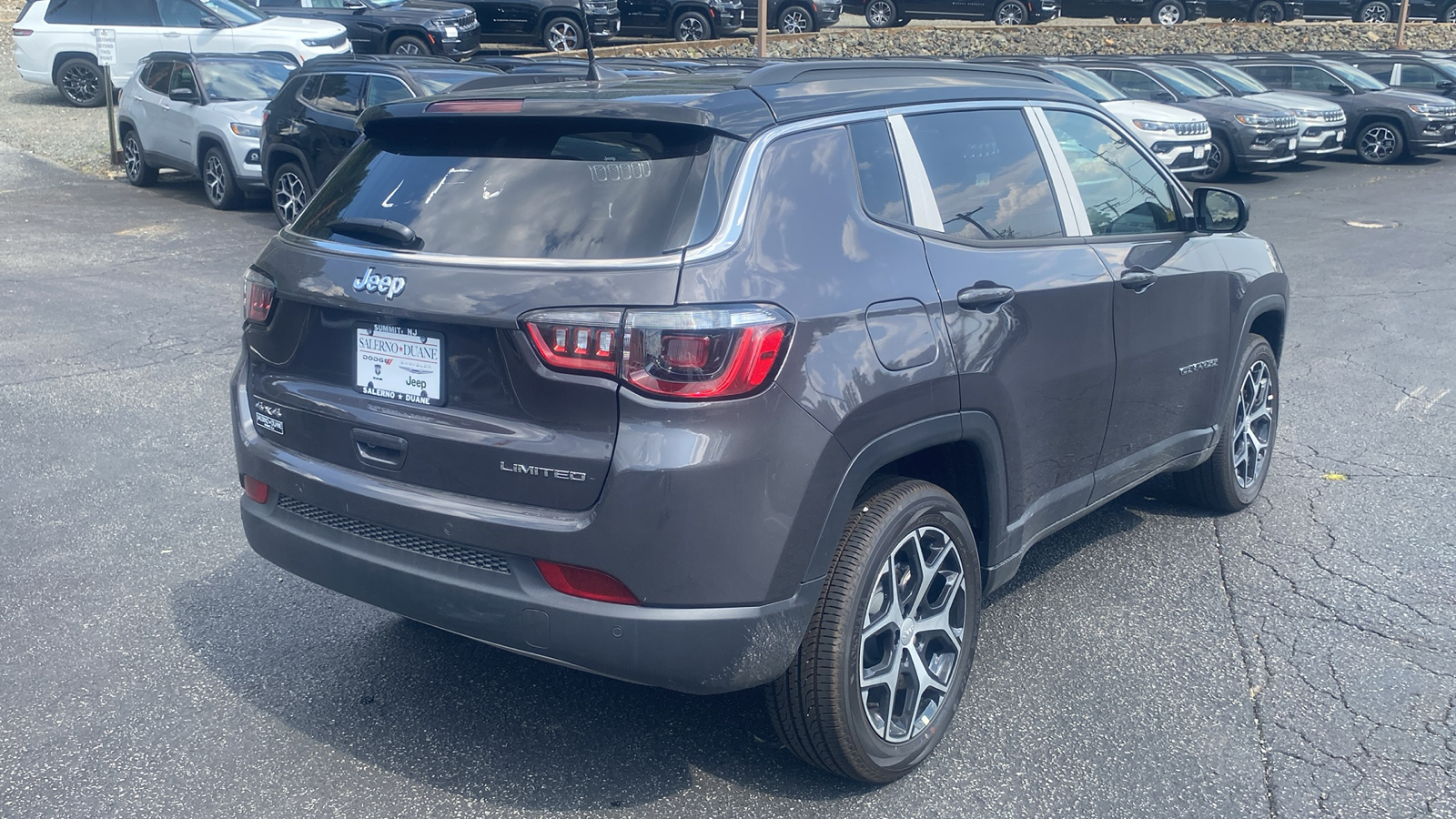 2024 Jeep Compass Limited 26