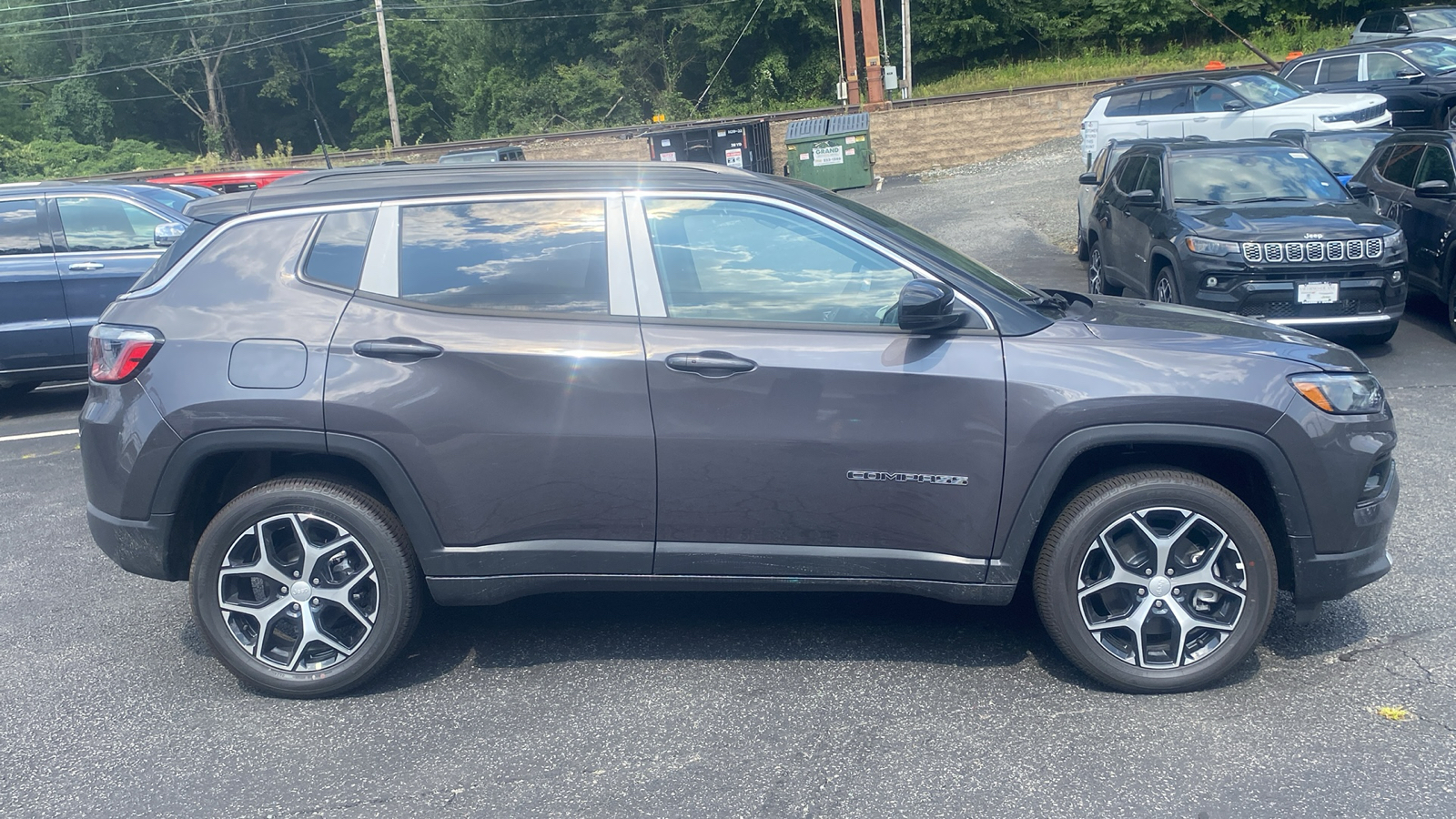 2024 Jeep Compass Limited 27