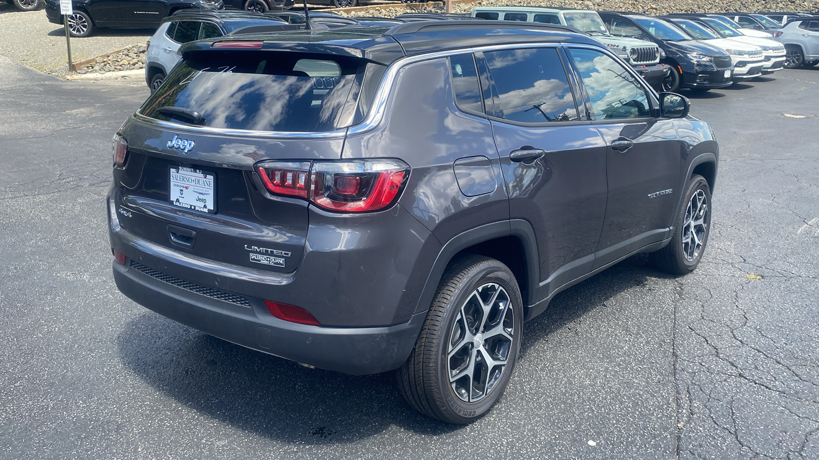 2024 Jeep Compass Limited 26