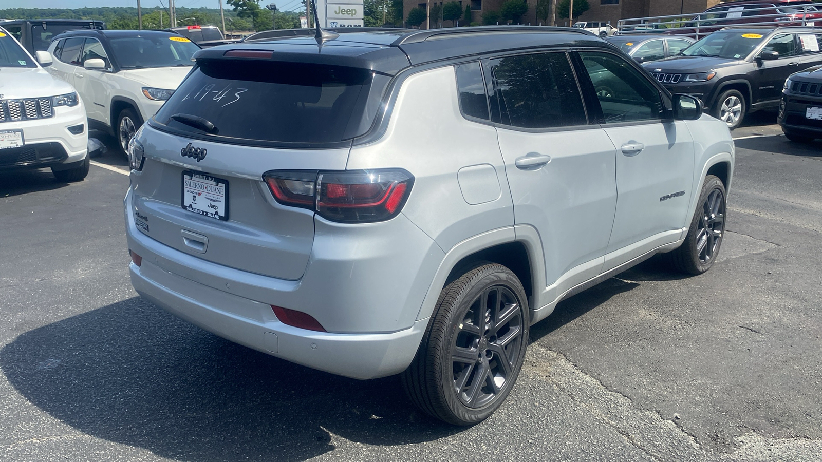 2024 Jeep Compass Limited 27