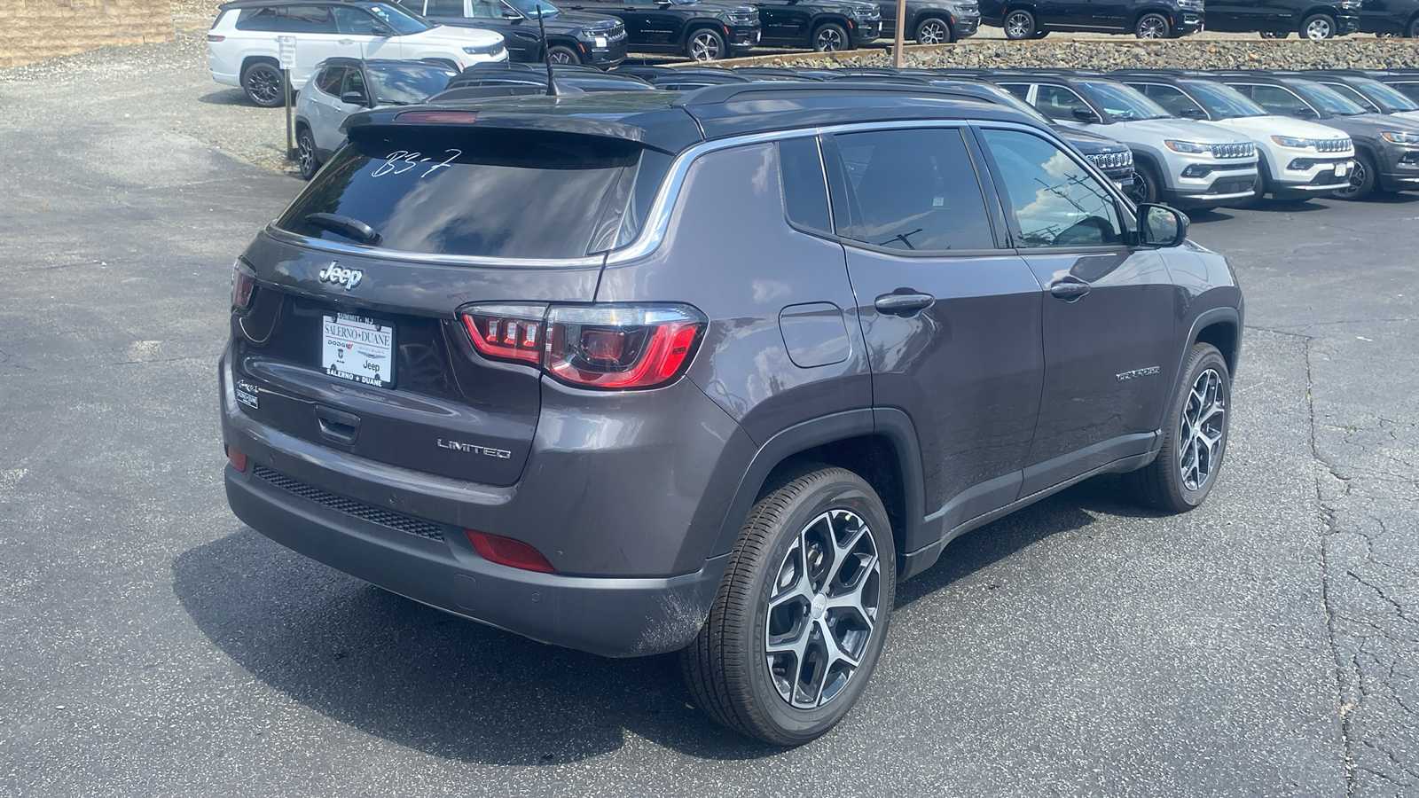 2024 Jeep Compass Limited 27