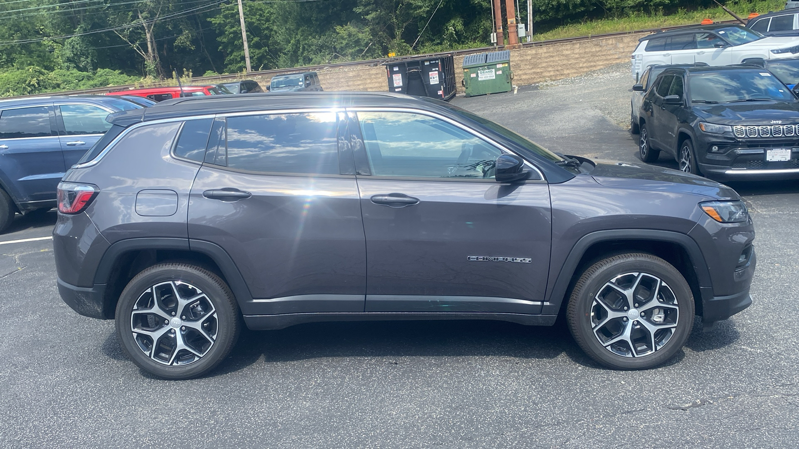 2024 Jeep Compass Limited 28