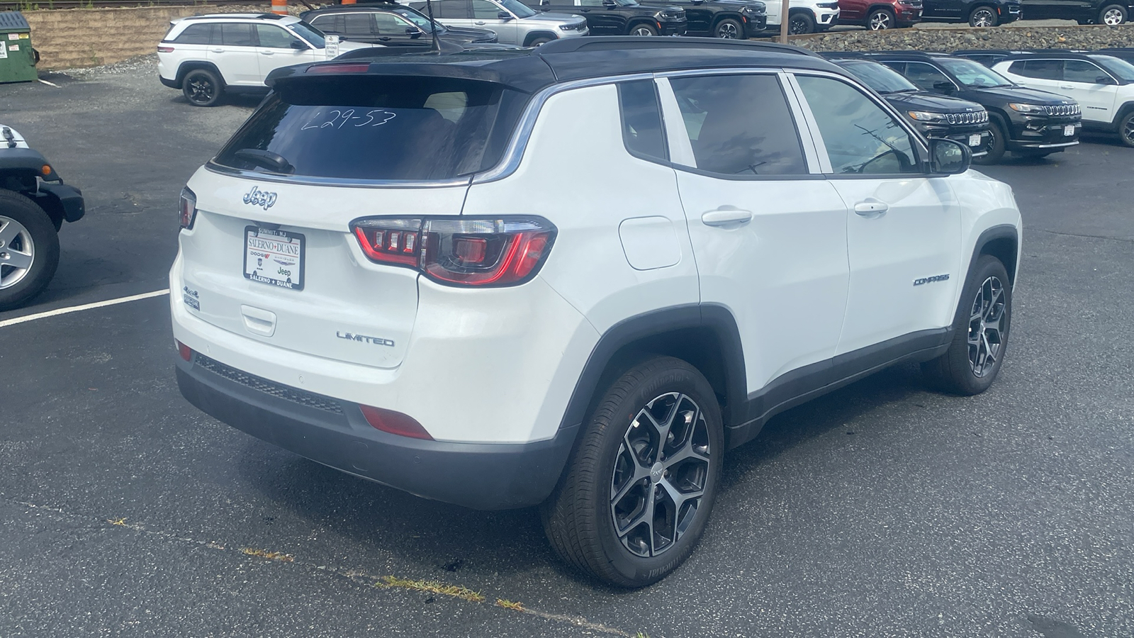 2024 Jeep Compass Limited 27