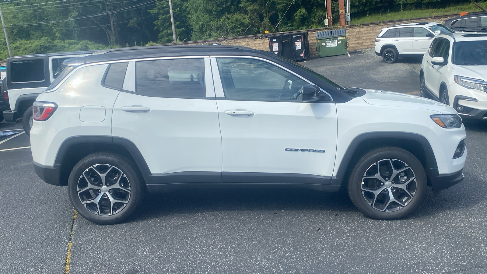 2024 Jeep Compass Limited 28