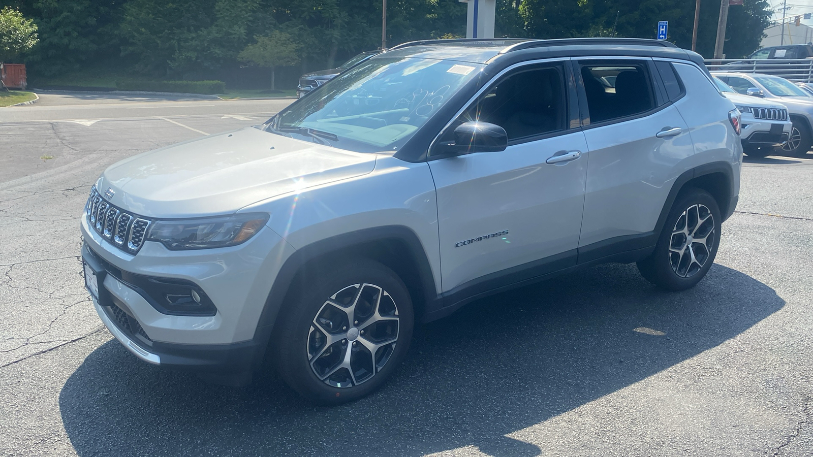 2024 Jeep Compass Limited 3