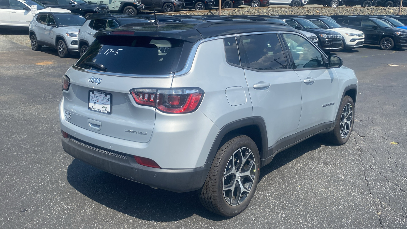 2024 Jeep Compass Limited 27