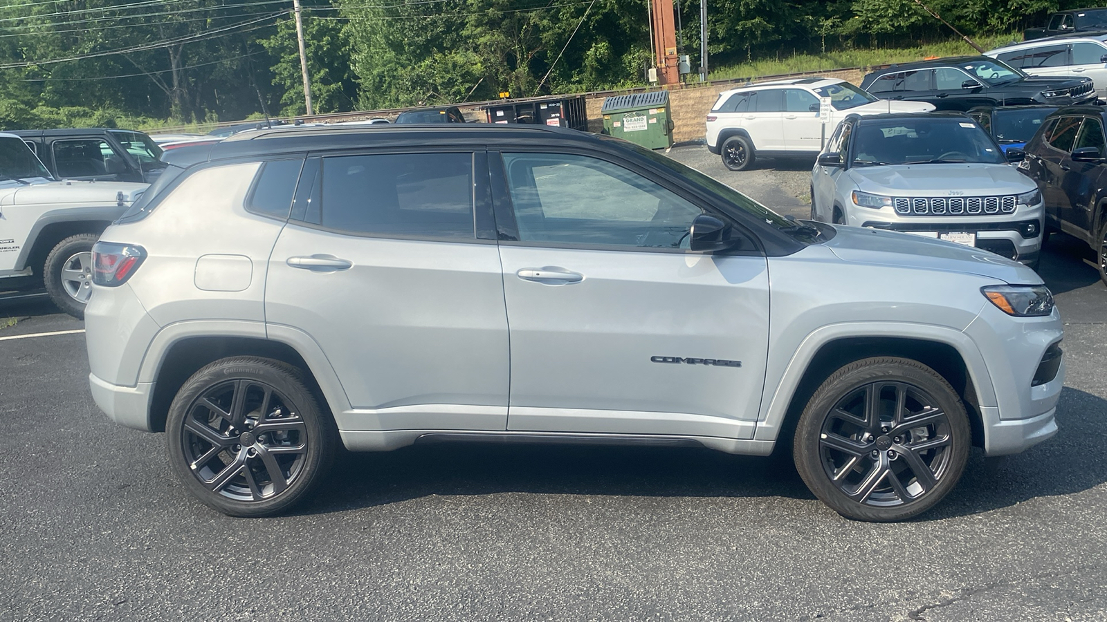 2024 Jeep Compass Limited 28