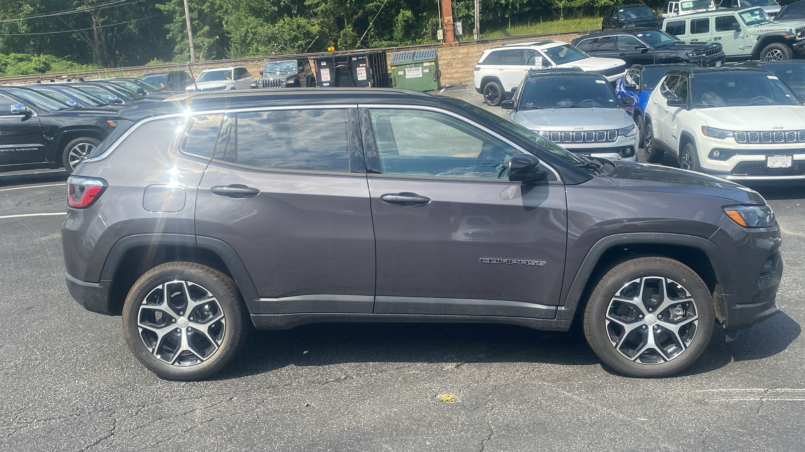 2024 Jeep Compass Limited 27