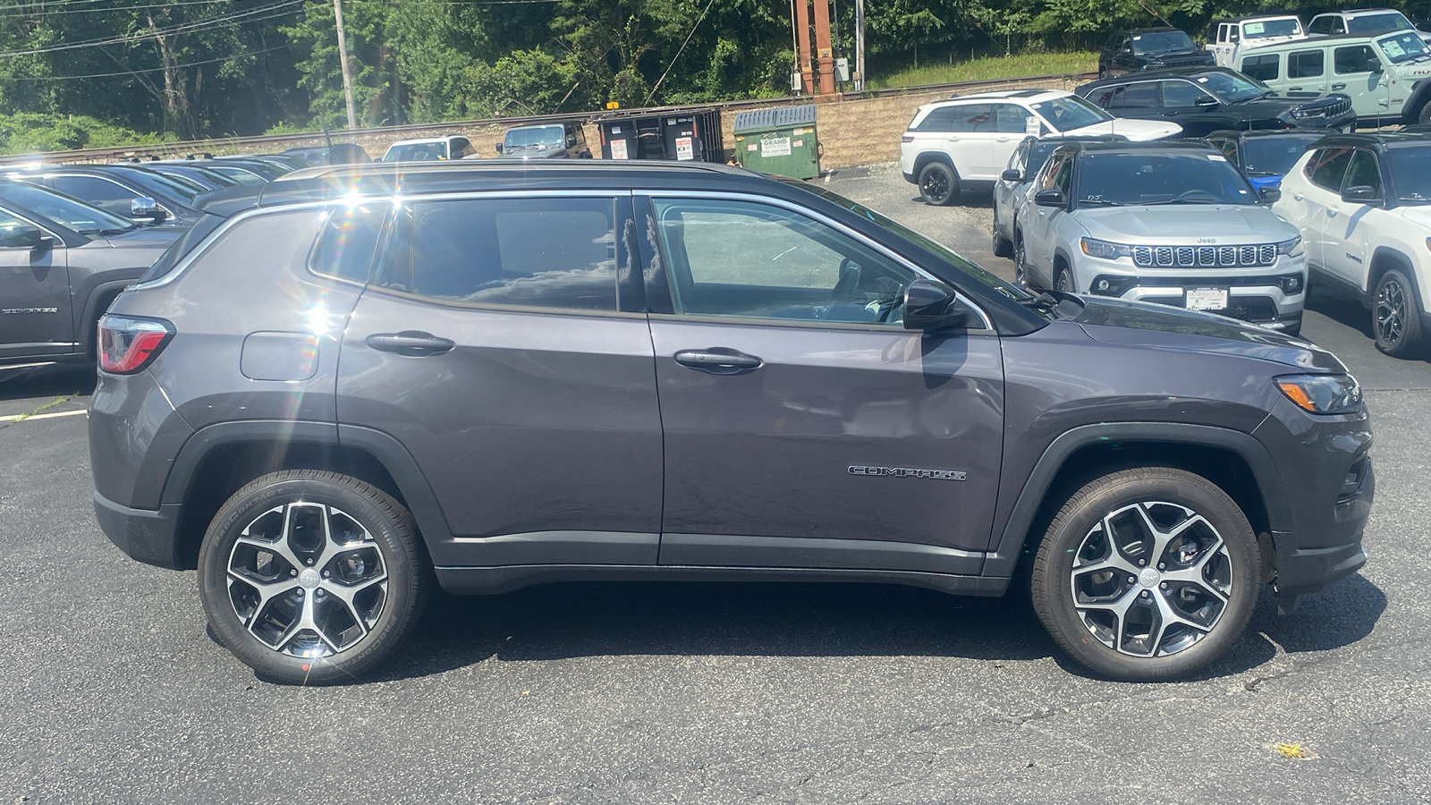 2024 Jeep Compass Limited 27