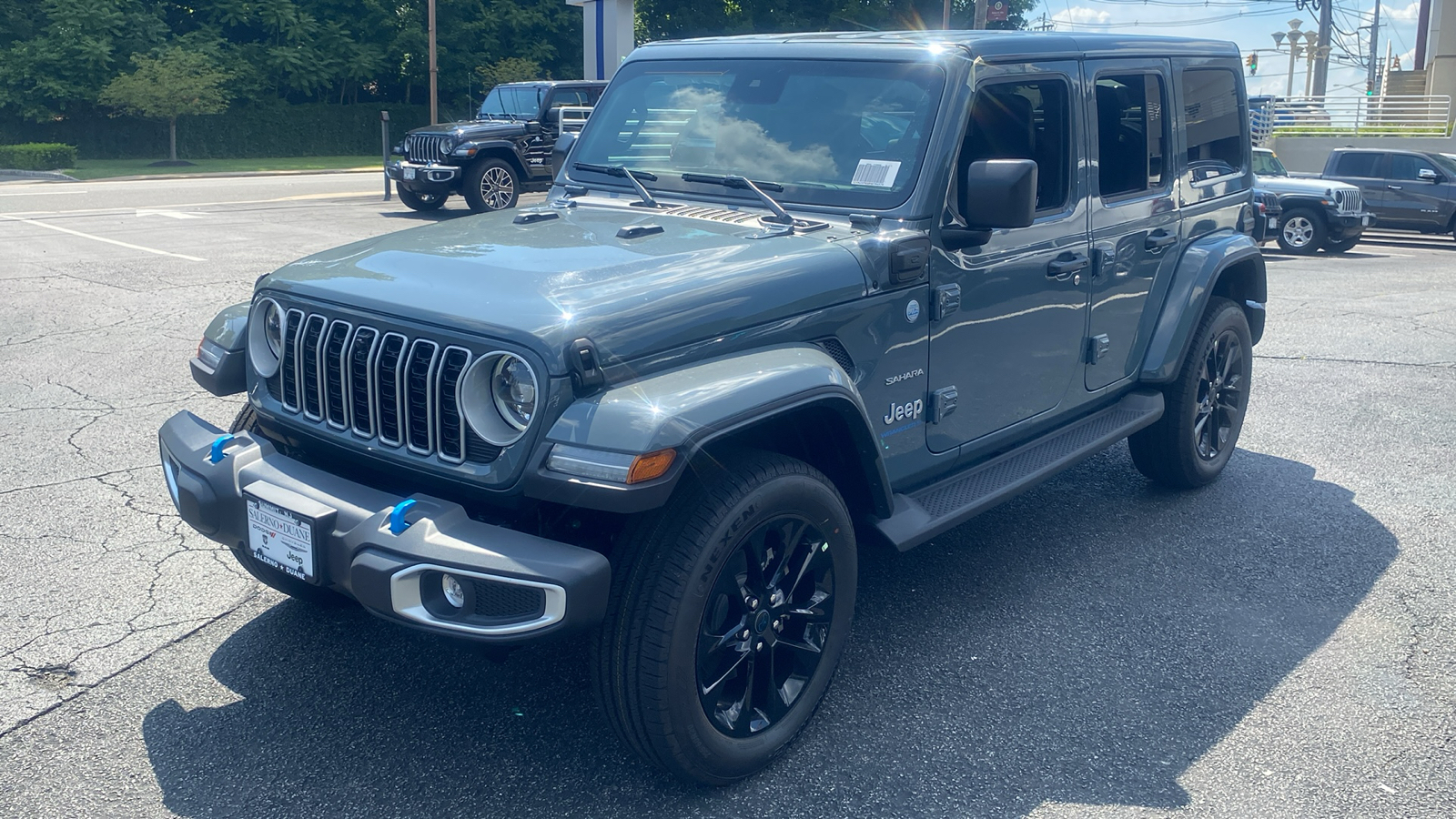 2024 Jeep Wrangler 4xe Sahara 3