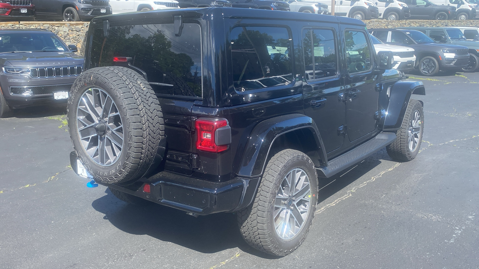 2024 Jeep Wrangler 4xe High Altitude 26