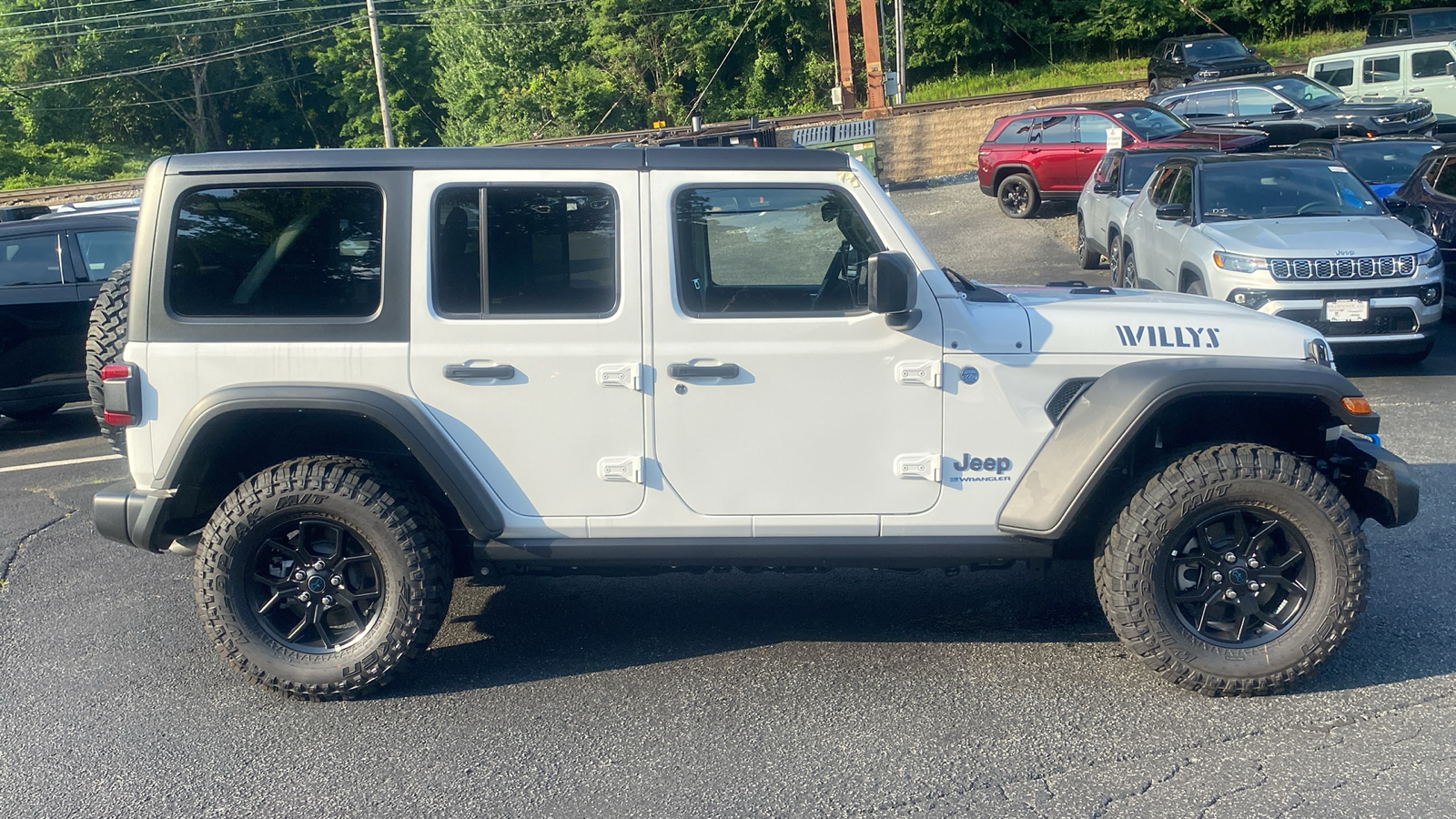 2024 Jeep Wrangler 4xe Willys 27