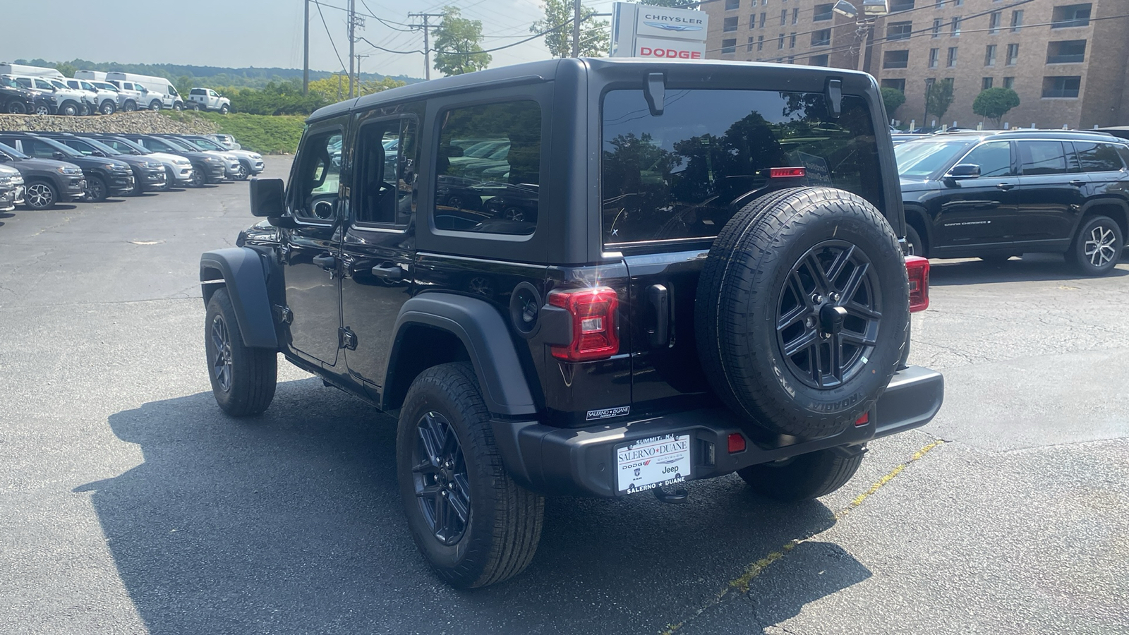 2024 Jeep Wrangler Sport S 23