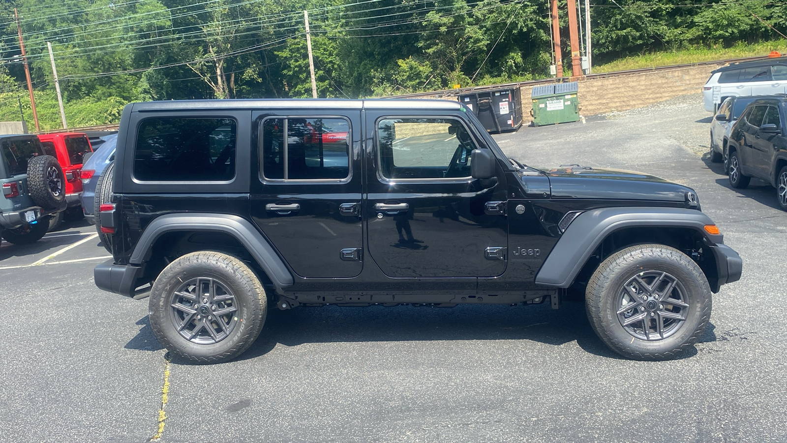 2024 Jeep Wrangler Sport S 27