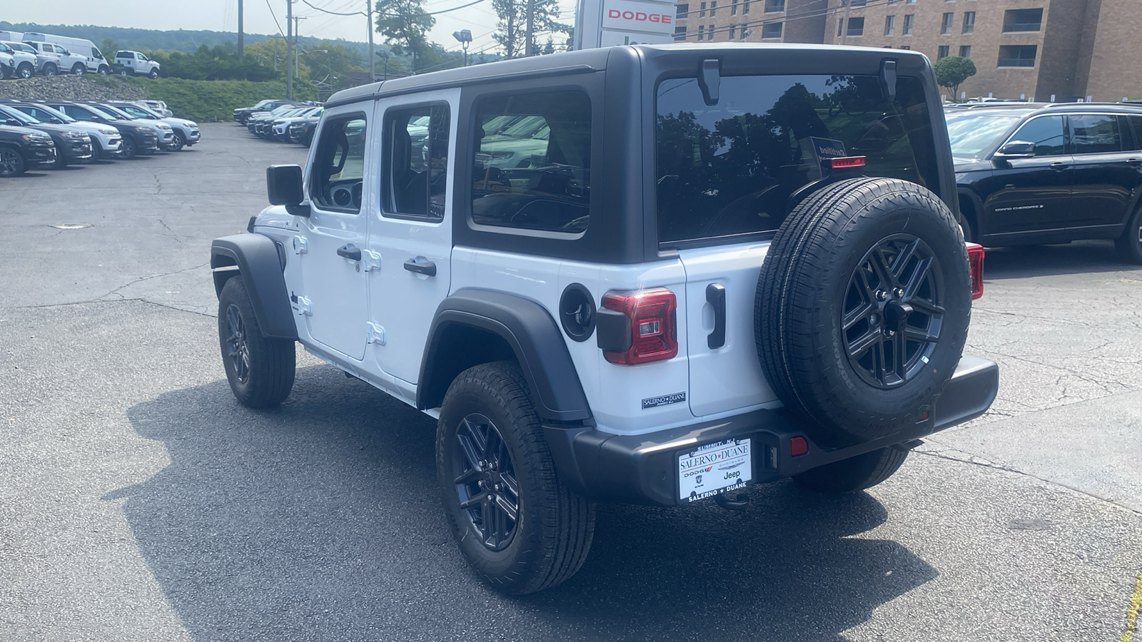 2024 Jeep Wrangler Sport S 23