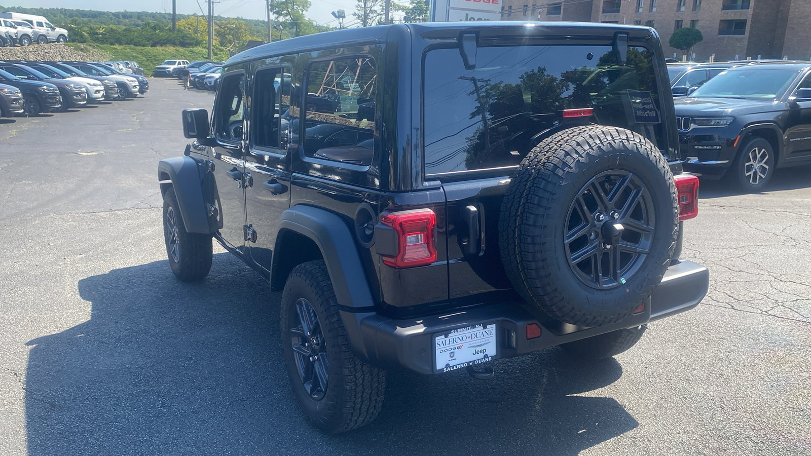 2024 Jeep Wrangler Sport S 24